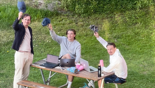 Från Källare Till Kontor: Vår Story