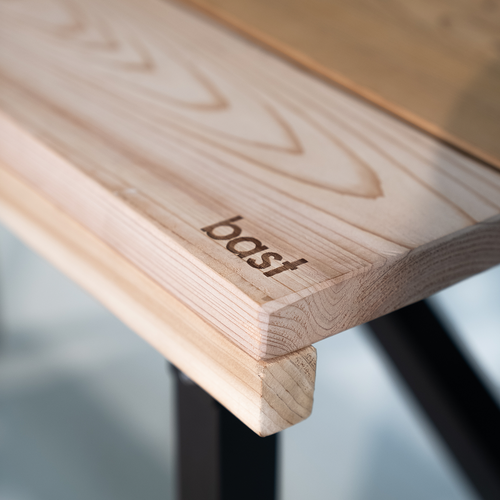 bast Bank aus Zedernholz 